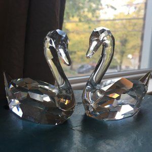 Swarovski Crystal Flirting Swans - Retired - #8371